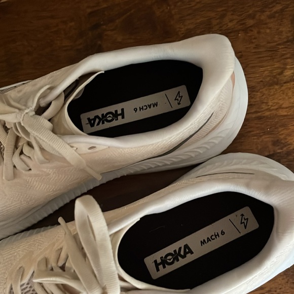 Hoka Mach 6. cream/vanilla 8.5 - Picture 3 of 4